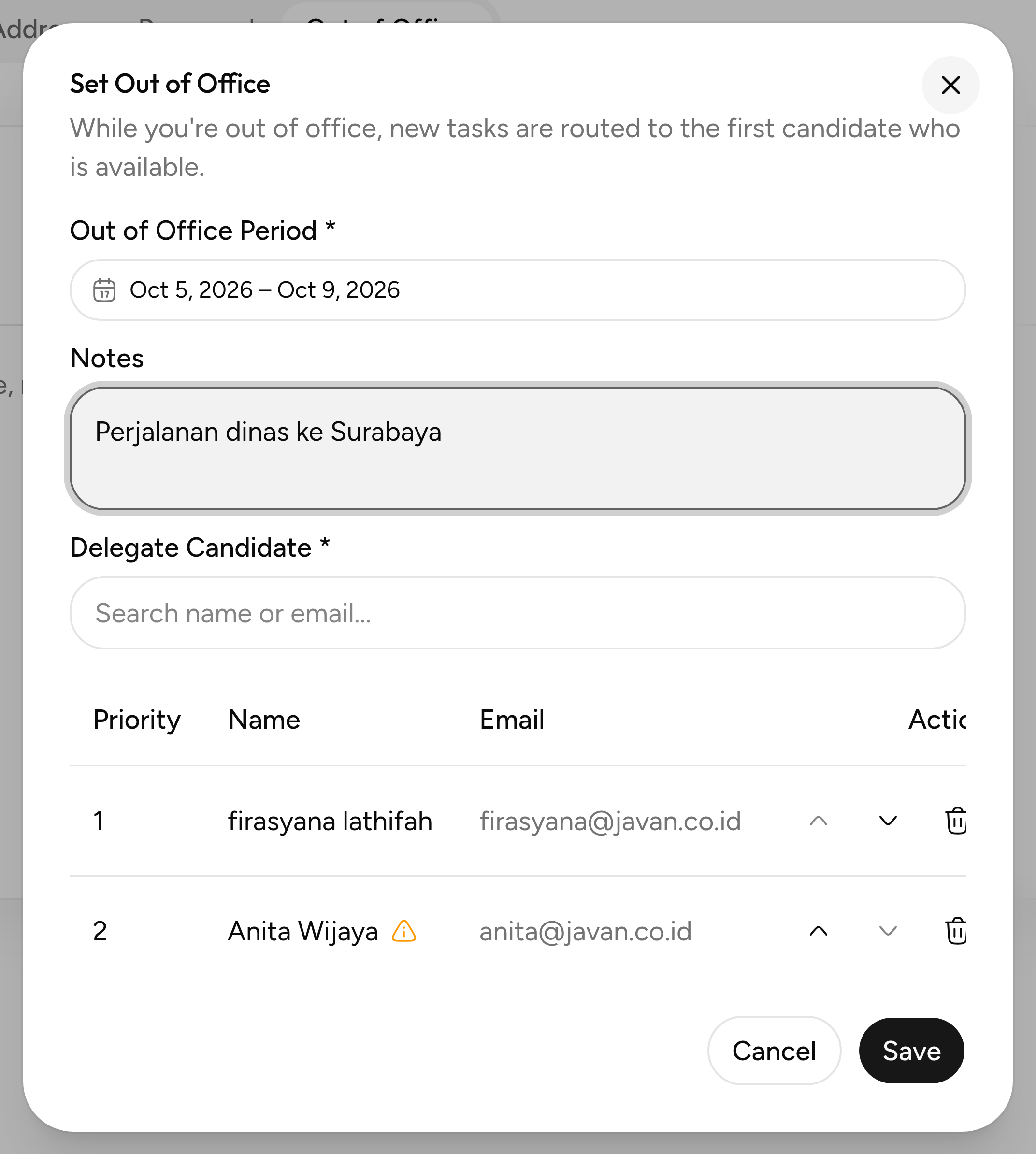 Dialog Set Out of Office dengan dua kandidat delegasi
